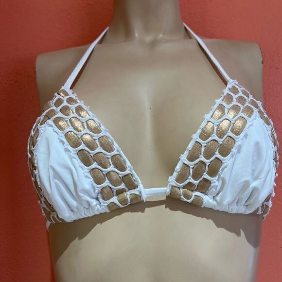 BEACH BUNNY KIRA BIKINI SET!! - Picture 2 of 10